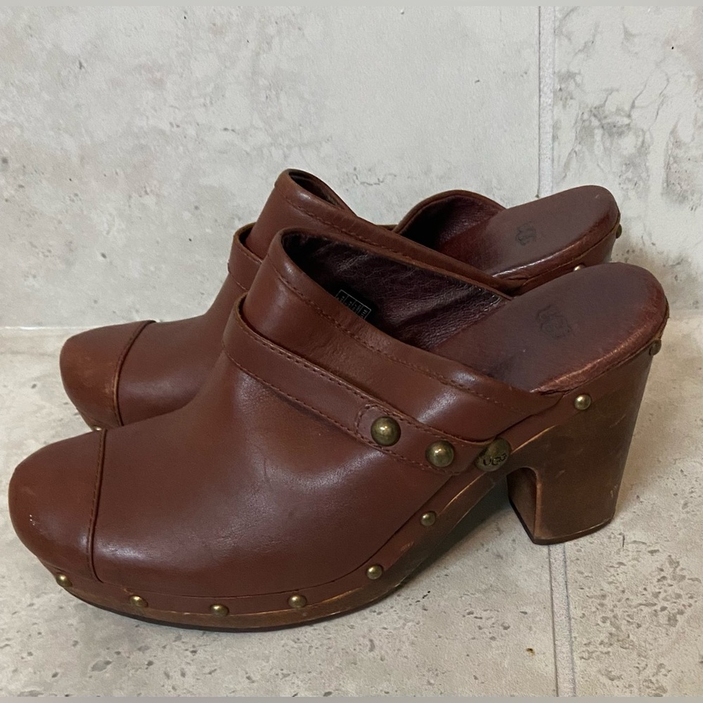 UGG Jolene Studded Brown Tan Leather Wood Platform Heel Clogs Mules Size 10
